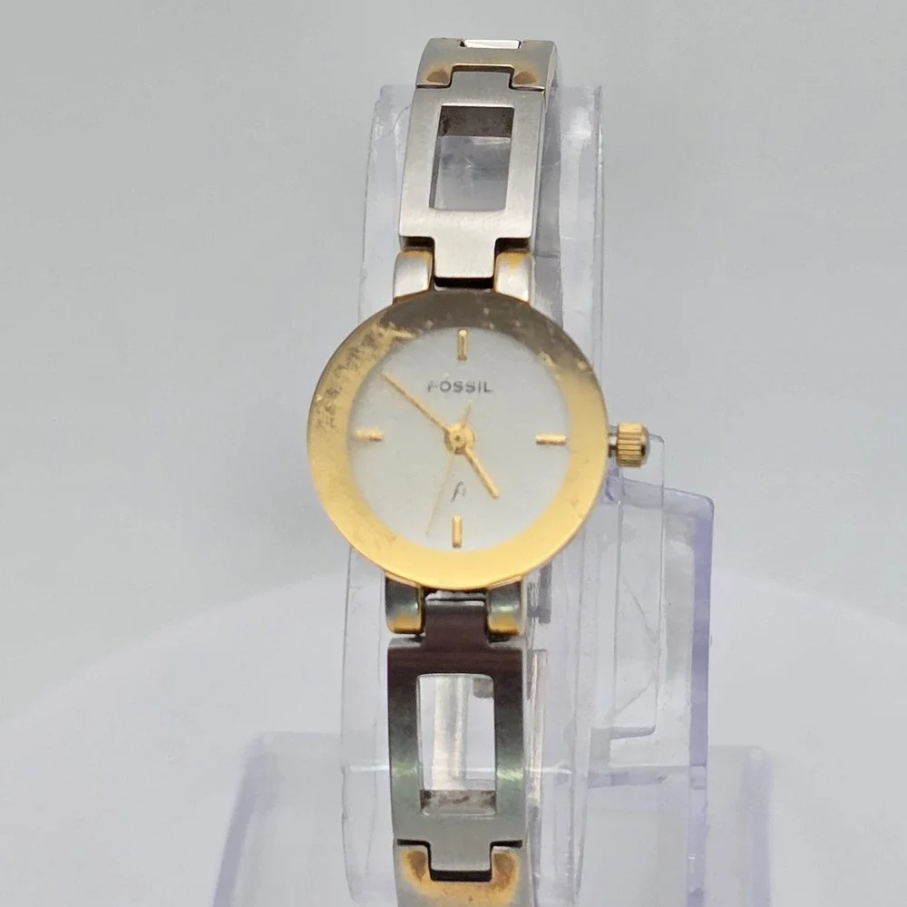 Vtg FOSSIL F2 Ladies Watch Gold & Silver Tone Bracelet  1 Extender New‎ Battery